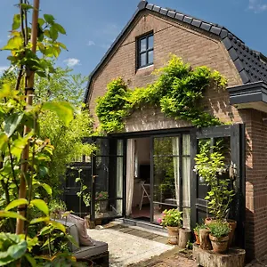  Maison d'hôtes Rotterdam, Tinyhouse Nearby Kralingen