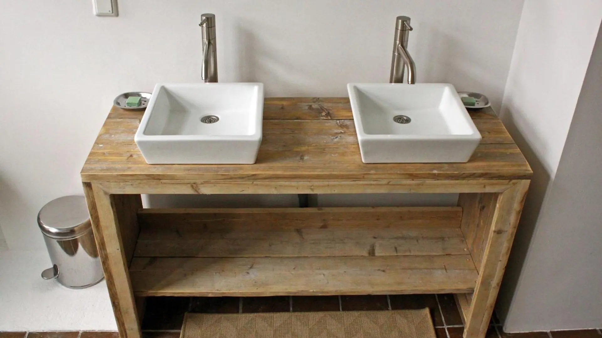 **  Bed & Breakfast Walenburg Rotterdam Netherlands